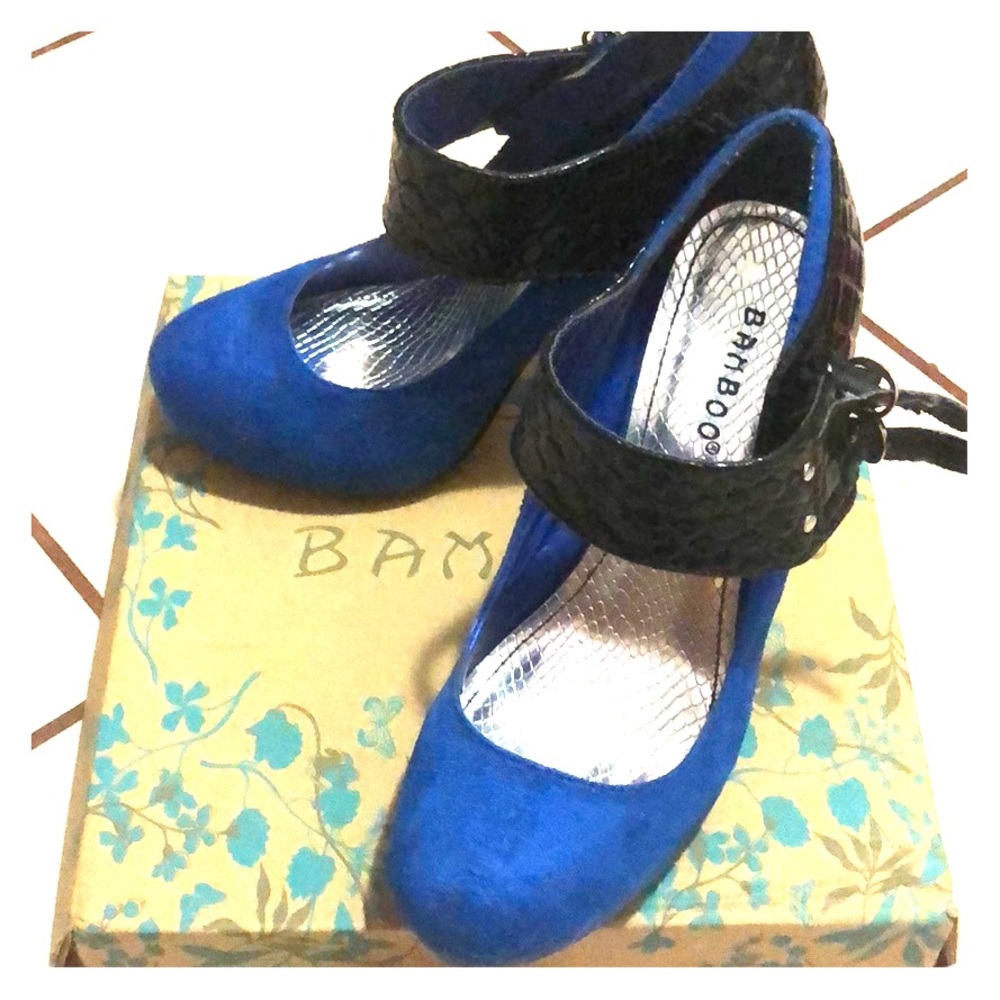 Royal blue pumps